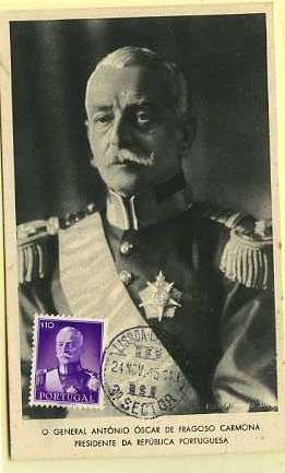 19lis0372.jpg -      Lote:       0372                Descrição:       General Óscar Carmona. Postal ilustrado  com a sua efígie, editado pelo Secretariado da Propaganda Nacional, com selo de $10 violeta da emissão Presidente Carmona CE652, obliterados com carimbo de Lisboa (24.11.45).         PM         Valor Base:       &euro; 24,00       Valor Venda:       &euro;      