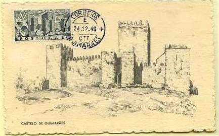 19lis0394.jpg -      Lote:       0394                Descrição:       Castelo de Guimarães. Inteiro Postal "Tudo Pela Nação" de $25 azul com gravura do Castelo de Guimarães, selo de $50 cinzento, emissão Castelos de Portugal CE667, obliterados com carimbo de Guimarães (24.12.49).         PM         Valor Base:       &euro; 30,00       Valor Venda:       &euro;      