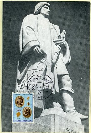 19lis0438.jpg -      Lote:       0438                Descrição:       Pero Escobar - Postal ilustrado da estátua de Pedro Escobar, com selo de 2$50 do V Centenário do Descobrimento das Ilhas de S. Tomé CE397, obliterados com carimbo de Neves / S. Tomé e Príncipe (28.05.1970).         PM         Valor Base:       &euro; 10,00       Valor Venda:       &euro;      