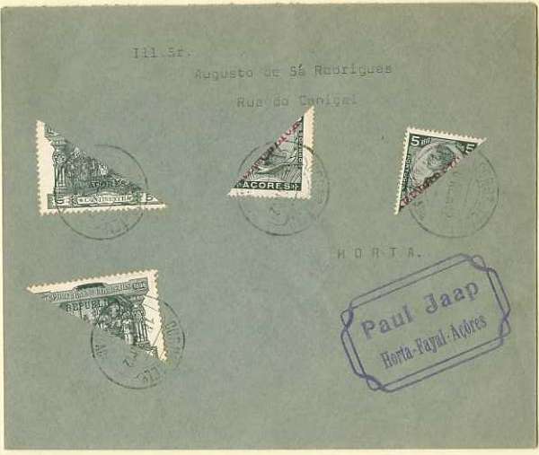 20Lis_122.jpg -     Lote:     122             Descrição:     1911/12 - D. Manuel II com sobrecarga República e 4.º Centenário do Descobrimento do Caminho Marítimo para a Índia com sobrecarga República sobre selos de Porteado do Continente. Carta circulada na Ilha do Faial franquiada com 2 selos bissectados do selo de porteado de 5 ctvs de 1911 e 2 selos bissectados de 5 ctvs de D. Manuel com sobrecarga República obliterados com marca de dia de 18-4-1912.         Carta        Valor Base:     &euro; 10,00     Valor Venda:     &euro;      