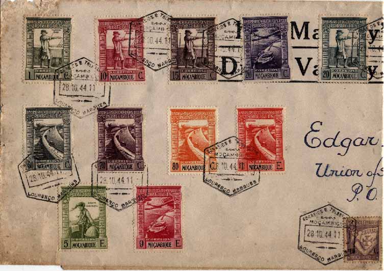 20Lis_184.jpg -     Lote:     184             Descrição:     1938 - Império Colonial Português. Sobrescrito de grandes dimensões, circulado em Lourenço Marques (28.10.44) com a série Império Colonial Português (correio normal) com excepção do selo de 5 ctvs + selos do correio aéreo de 20 ctvs, 3 e 9 E e ainda selo Lusíadas de 10 ctvs.          Carta        Valor Base:     &euro; 45,00     Valor Venda:     &euro;      
