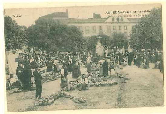 20Lis_377.jpg -     Lote:     377             Descrição:     Águeda. Praça da República (em dia de festa). Postal ilustrado circulado.         PI        Valor Base:     &euro; 18,00     Valor Venda:     &euro;      