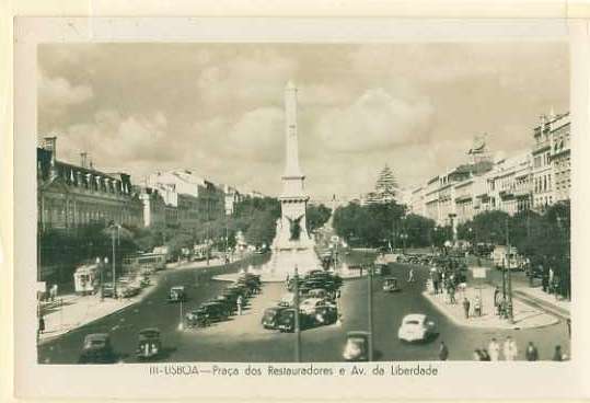 20Lis_392.jpg -     Lote:     392             Descrição:     Lisboa - Praça dos Restauradores e Avenida da Liberdade. Postal fotográfico novo.         PI        Valor Base:     &euro; 10,00     Valor Venda:     &euro;      