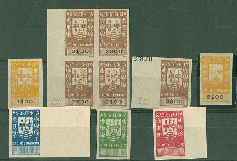 20Lis_515.jpg -     Lote:     515             Descrição:     1958 - Assistência. Legenda "S. Tomé e Príncipe". Lote incluindo provas não denteadas de 2$00 (quadra) em castanho, prova de 1$00 e 5$00 em amarelo, prova de 3$00 em castanho, bordo de folha e três provas em azul (bordo de folha), verde e vermelho (bordo de folha) sem impressão da taxa.         PRV        Valor Base:     &euro; 35,00     Valor Venda:     &euro;      