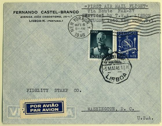 20Lis_541.jpg -     Lote:     541             Descrição:     1946 - 1.º Voo FAM-27 da TWA Lisboa-New York. Sobrescrito circulado de Lisboa (05.05.46) para os EUA (08.05.46) com selos de 1$75 Escola Naval e 3$50 Presidente Carmona. Apenas circularam 66 cartas.         Aéreo        Valor Base:     &euro; 200,00     Valor Venda:     &euro;      