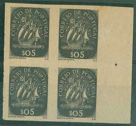 20Lis_675.jpg -     Lote:     675             Descrição:     1943 - Caravela. CE617, $05 preto, quadra não denteada, margem direita de folha, na cor definitiva. Não catalogada por OM.         PRV        Valor Base:     &euro; 10,00     Valor Venda:     &euro;      