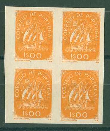 20Lis_685.jpg -     Lote:     685             Descrição:     1941/43 - Caravela. Quadra de provas não denteadas do selo de 1$00 em amarelo laranja, bordo esquerdo de folha. Papel liso sem goma. OM2342.         PRV        Valor Base:     &euro; 10,00     Valor Venda:     &euro;      