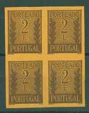 20Lis_738.jpg -     Lote:     738             Descrição:     1940 - Porteado * Tipo "Algarismo ladeado de ramos". CE POR63, 2$00 castanho s/ salmão. Quadra de provas não denteadas, não gomadas, em papel médio. Não catalogadas por OM.         PRV        Valor Base:     &euro; 12,00     Valor Venda:     &euro;      