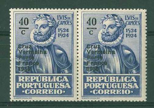 20Lis_862.jpg -     Lote:     862             Descrição:     1936 - Privativos. Cruz Vermelha Portuguesa. Selos do 4.º Centenário do Nascimento de Luís de Camões com sobrecarga. CE CVP60, 40 ctvs ultramar. Par horizontal com a sobrecarga impressa a preto em vez de vermelho.         ***        Valor Base:     &euro; 10,00     Valor Venda:     &euro;      