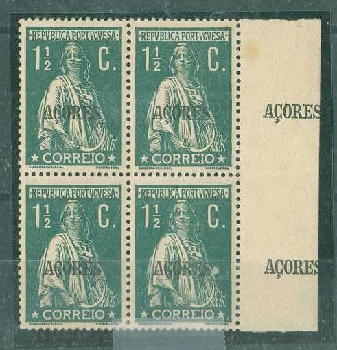 20Lis_868.jpg -     Lote:     868             Descrição:     1918/22 - Ceres do Continente com sobrecarga Açores. CE165, 1.5 ctvs verde escuro. Quadra bordo lateral direito da folha, com impressão da sobrecarga no bordo da folha.         ***        Valor Base:     &euro; 6,00     Valor Venda:     &euro;      