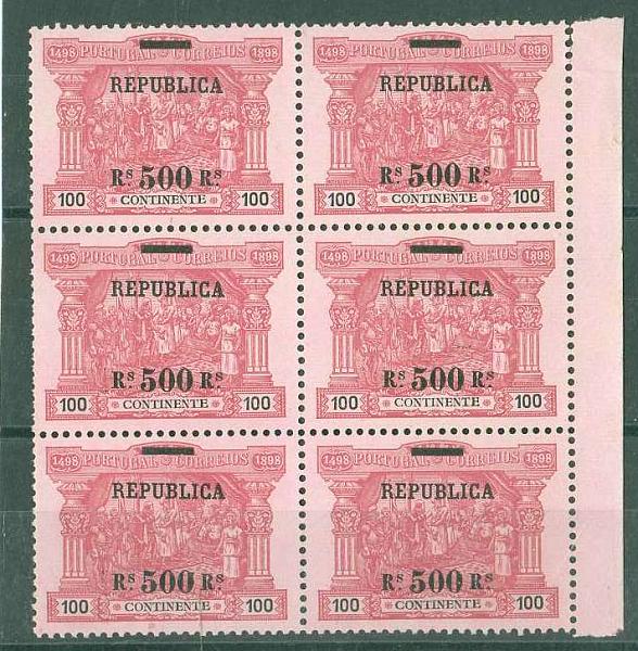20Lis_1048.jpg -     Lote:     1048             Descrição:     1911/12- 4.º Centenário do Descobrimento do Caminho Marítimo para a Índia, com sobrecarga República, sobre selos de porteado do Continente. CE197, 500 s/ 100 reis, carmim s/ rosa. Bloco vertical de 6 selos (3x2).         *        Valor Base:     &euro; 50,00     Valor Venda:     &euro;      