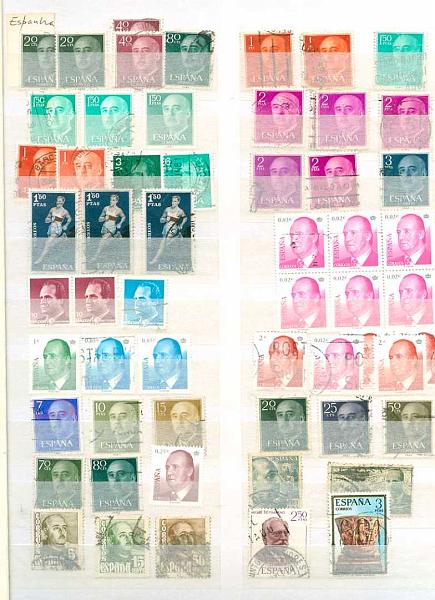 20Lis_1605.jpg -     Lote:     1605             Descrição:     Classificador marca Farol em estado de novo com selos estrangeiros usados, blocos, conjuntos de pares, quadras e blocos de 8 assim como selos isolados, todas as taxas incluindo fechos de  série e taxas elevadas  (ex. 1£ inglesa). Mais de 1630 selos da Alemanha, Inglaterra, França, Itália, USA, Espanha, etc. Lote a ver. .        Lote        Valor Base:     &euro; 50,00     Valor Venda:     &euro;      
