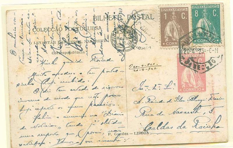 22Lis_0392.jpg -     Lote:    392            Portugal       Descrição:         1921 &mdash; Ceres. Colecção Portuguesa, ilustrada no verso com aguarelas de Alfredo Roque Gameiro. Bilhetes-postais Particulares. OM5 (n.º 5 - O LEVANTAR DA REDE. NAZARETH", 6C. Rosa escuro, CIRCULADO DE Lisboa (20.04.23) para Caldas da Rainha (21.04.23), com selos adicionais Ceres de 1c castanho e 8 c verde CE221 e 237. MB e MR.        IC       Valor Base:     &euro; 30,00     Valor Venda:     &euro; 30,00     