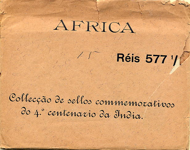 22Lis_0426.jpg -     Lote:    426            África       Descrição:         1898 &mdash; Centenário do Descobrimento do Caminho Marítimo para a Índia emitidos para a África. Envelope com as séries completas de inteiros postais de 10 e 20 reis (12 inteiros), impressos na frente "ÁFRICA / REIS 577 &frac12; / COLLECÇÃO DE SELLOS COMMEMORATIVOS DO 4.º CENTENÁRIO DA ÍNDIA". Sobrescrito com alguns defeitos, porém muito raro.        IN       Valor Base:     &euro; 25,00     Valor Venda:     &euro; 25,00     