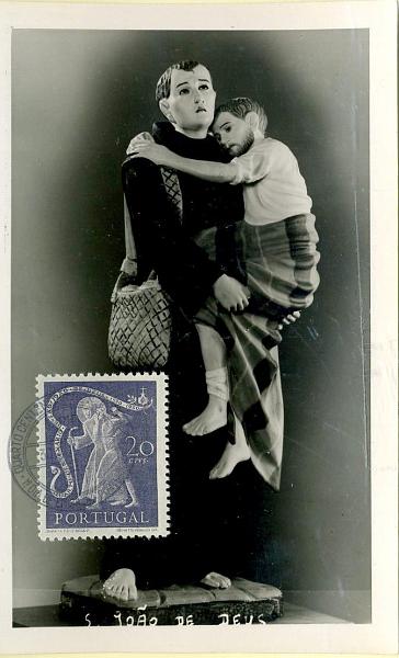 22Lis_0503.jpg -     Lote:    503            Portugal       Descrição:         1950 &mdash; S. João de Deus. Postal ilustrado fotográfico com estatueta de S. João de Deus, com selo de 20c CE723 do Centenário da sua morte, obliterados com carimbo de 1.º dia de circulação de Lisboa (30.10.1950).        PM       Valor Base:     &euro; 15,00     Valor Venda:     Retirado     