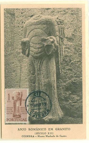 22Lis_0504.jpg -     Lote:    504            Portugal       Descrição:         Anjo Românico. 1949 - Congresso Internacional de História da Arte. Postal ilustrado do Anjo Românico em Granito com selo de 1$00 CE713, obliterados com carimbo de Coimbra (25.03.1952).        PM       Valor Base:     &euro; 10,00     Valor Venda:     &euro; 20,00     