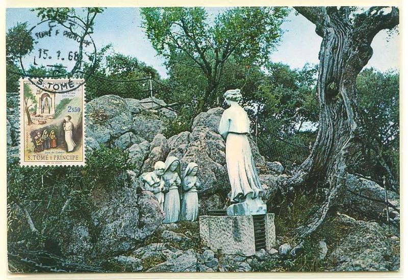 22Lis_0557.jpg -     Lote:    557            S. Tomé e Príncipe       Descrição:         S. Tomé e Príncipe. Cinquentenário das Aparições de Fátima + Padre Manuel da Nóbrega. Lote de dois postais máximos com selos concordantes, obliterados respectivamente de S. Tomé em 15.01.68 e 19.04.1955. Lote a ver.        PM       Valor Base:     &euro; 10,00     Valor Venda:     Retirado     