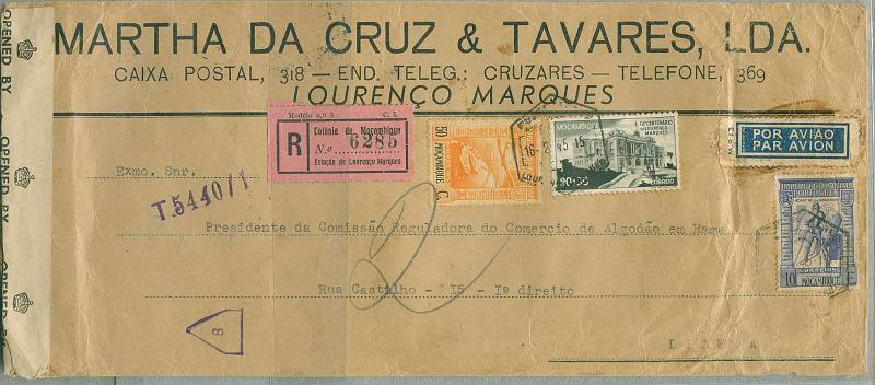 22Lis_0787.jpg -     Lote:    787                   Descrição:         1945 - Carta registada de Lourenço Marques para Lisboa com o mesmo percurso do lote anterior. Carta censurada na Cidade do Cairo pelos serviços ingleses. Cinta de fecho PC.90 validada com o carimbo do censor nº120. Porte 30$50 relativo a 1xCE 315/20.00, 1xCAE3/ .50 Ctvs. e 1 CE 305 /10$00. Envelope de grandes dimensões.        Aéreo       Valor Base:     &euro; 30,00     Valor Venda:     &euro; 30,00     