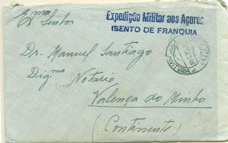 22Lis_0912.jpg -     Lote:    912                   Descrição:         2.ª Guerra Mundial. Isentos de Franquia. Sobrescrito circulado isento de franquia da Praia da Victória (08.09.46) para Valença do Minho (18.09.46). Carimbo de isenção batido a azul "EXPEDIÇÃO MILITAR AOS AÇORES / ISENTO DE FRANQUIA". B.        Carta       Valor Base:     &euro; 20,00     Valor Venda:     Retirado     