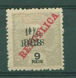 22Lis_1108.jpg -     Lote:    1108            Índia       Descrição:         1914 &mdash; D. Carlos I, com sobrecarga República e sobretaxa, sobre selos de 1911 da Casa da Moeda. CE296, 1 &frac12; reis s/ 9 reis, lilás malva, com dupla sobretaxa.        *       Valor Base:     &euro; 10,00     Valor Venda:     &euro; 20,00     