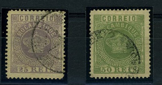 22Lis_1117.jpg -     Lote:    1117            Moçambique       Descrição:         1876/85 &mdash; Tipo Coroa. Falsos Fournier. Lote de dois selos de 25 reis violeta e 50 reis verde CE6 e 12, falsos e com obliteração falsa.        O       Valor Base:     &euro; 6,00     Valor Venda:     Retirado     