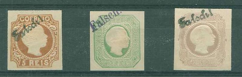 22Lis_1119.jpg -     Lote:    1119            Moçambique       Descrição:         1855/ 1858 &mdash; D. Pedro V, cabelos lisos + D. Pedro V cabelos anelados. Lote de 3 selos falsos, com a sobrecarga a preto FALSCH, sendo dois de cabelos lisos de 50 e 100 reis e um cabelos anelados de 5 reis. Valor de catálogo &euro; 267,00.        Lote       Valor Base:     &euro; 50,00     Valor Venda:     Retirado     