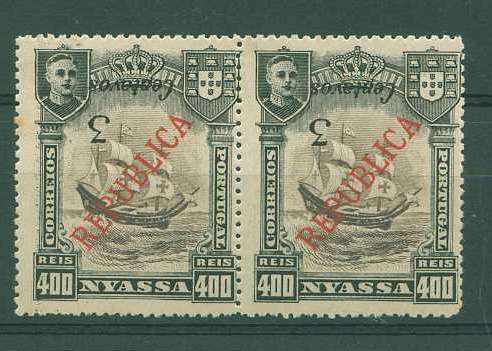 22Lis_1144.jpg -     Lote:    1144            Companhia do Niassa       Descrição:         1921 &mdash; D. Manuel II, com sobretaxa (Lisboa) e sobrecarga República. CE88, 3 c s/ 400 reis castanho. Par horizontal com a sobretaxa invertida.        ***       Valor Base:     &euro; 15,00     Valor Venda:     &euro; 44,00     