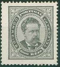 22Lis_1210.jpg -     Lote:    1210            Portugal       Descrição:         1884/87 &mdash; D. Luís I de frente. Novos valores. CE64, 500 reis preto, denteado 13 &frac12;, papel porcelana. Selo muito bonito com leve sinal de charneira. Expertizado no verso A. Brun. Valor de catálogo &euro; 1.610,00.        **       Valor Base:     &euro; 480,00     Valor Venda:     &euro; 600,00     