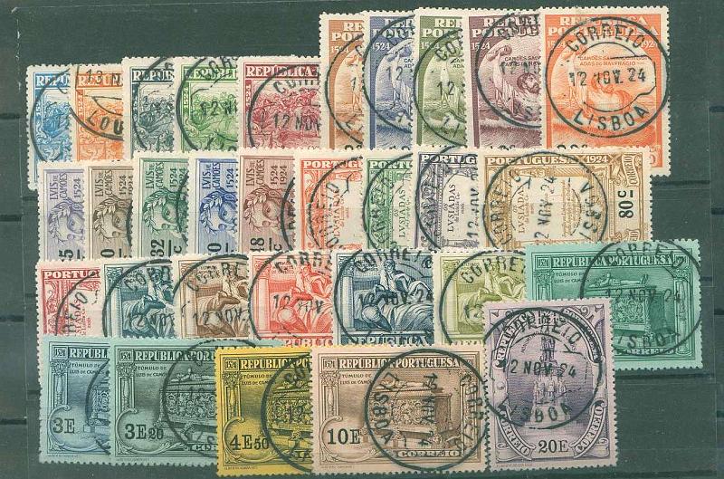 22Lis_1285.jpg -     Lote:    1285            Portugal       Descrição:         1924 &mdash; 4.º Centenário do Nascimento de Luís de Camões. CE299/329. Série completa, obliterada com carimbo do 2.º dia de circulação (12.11.24). B e MR.        O       Valor Base:     &euro; 50,00     Valor Venda:     &euro; 65,00     