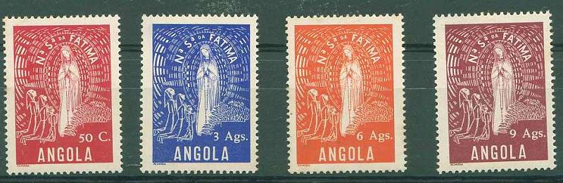 22Lis_1456.jpg -     Lote:    1456            Angola       Descrição:         1948 &mdash; N.ª Sr.ª de Fátima, CE 302/305 sem charneira com alguns pontos de óxido.        ***       Valor Base:     &euro; 5,00     Valor Venda:     Retirado     