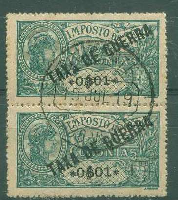 22Lis_1485.jpg -     Lote:    1485            Cabo Verde       Descrição:         1919 &mdash; Taxa de Guerra. Colónias de África. Imposto Postal. Selos Fiscais com sobrecarga TAXA DE GUERRA. CE1, $01 verde, denteado 15x14. Par vertical obliterado com carimbo de "S. VICENTE / CABO VERDE".        O       Valor Base:     &euro; 3,00     Valor Venda:     Retirado     