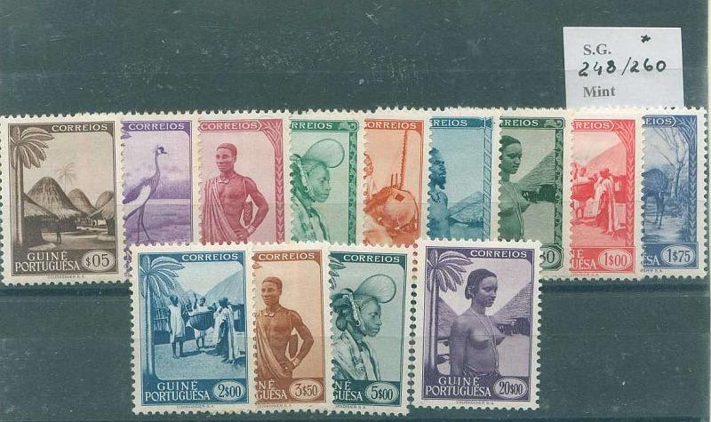 22Lis_1494.jpg -     Lote:    1494            Guiné       Descrição:         1948 &mdash; Motivos da Guiné. CE248/260. Série completa. Valor de catálogo &euro; 101,45.        **       Valor Base:     &euro; 25,00     Valor Venda:     Retirado     