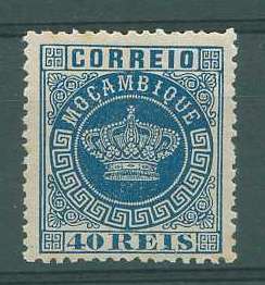 22Lis_1551.jpg -     Lote:    1551            Moçambique       Descrição:         1876 &mdash; Tipo Coroa. CE5, 40 reis azul, em papel fino, denteado 12 &frac12;. Valor de catálogo &euro; 35,40.        **       Valor Base:     &euro; 7,00     Valor Venda:     &euro; 17,00     