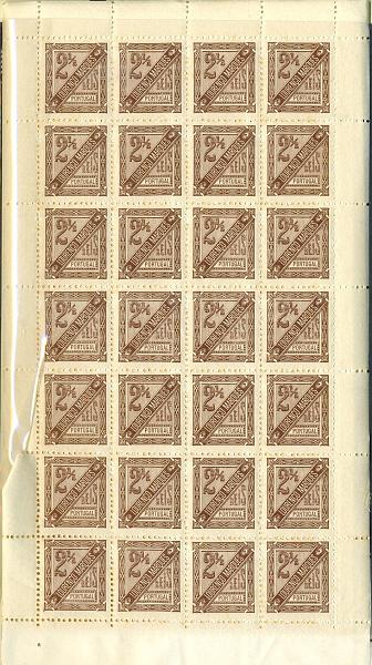 22Lis_1583.jpg -     Lote:    1583            Lourenço Marques       Descrição:         1893/1895 &mdash; D. Carlos I tipo Diogo Neto. Lote composto por série completa em folhas de 28 selos, com excepção do 20 reis em falta CE1/4 e 6/13. Folhas de 2 &frac12; e 80 reis com goma original + folha de 28 selos sem margens do selo de 25 reis verde, denteado 11 &frac12;, D. Carlos I Mouchon CE37. Valor de catálogo &euro; 974,40.        ***/*       Valor Base:     &euro; 100,00     Valor Venda:     &euro; 160,00     