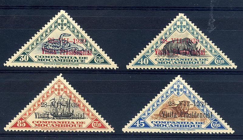 22Lis_1595.jpg -     Lote:    1595            Companhia de Moçambique       Descrição:         1939 &mdash; Motivos locais, com sobrecarga da "Visita Presidencial". Lote de 4 selos de 30C, 40C, 45C e 85C, CE191/193 e 195, todos com o "e" invertido. Valor de catálogo &euro; 40,00.        ***       Valor Base:     &euro; 15,00     Valor Venda:     &euro; 32,00     