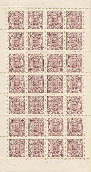 22Lis_1626.jpg -     Lote:    1626            Timor       Descrição:         1893/94 &mdash; D. Carlos I Diogo Neto. CE28, 15 reis castanho, papel porcelana, denteado 11 &frac12;. Emitido sem goma. Folha completa de 28 selos, em perfeito estado de conservação. Valor de catálogo &euro; 92,40.        *       Valor Base:     &euro; 40,00     Valor Venda:     &euro; 48,00     