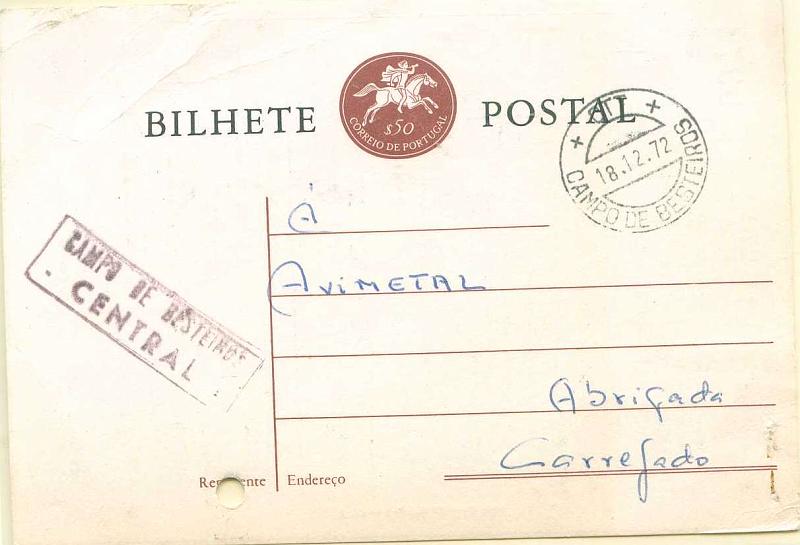 22Lis_1787.jpg -     Lote:    1787            Portugal       Descrição:         Carimbos ferroviários. Inteiro postal Postilhão com taxa OM138, repicado no verso pelos Companhia dos Caminhos de Ferro Portugueses, circulado de Campo de Besteiros (18.12.72) para Abrigada, com carimbo nominativo ferroviário batido a violeta na frente e no verso "CAMPO DE BESTEIROS / CENTRAL". Inteiro com furos de arquivo.        IC       Valor Base:     &euro; 20,00     Valor Venda:     &euro; 36,00     
