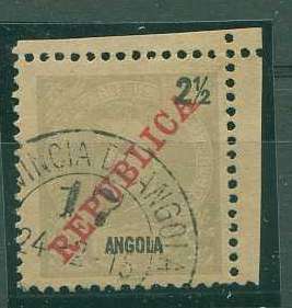 22Lis_1822.jpg -     Lote:    1822            Angola       Descrição:         Carimbos numéricos volantes. 1911 &mdash; D. Carlos I Mouchon com sobrecarga República. Selo de 2 &frac12; reis cinzento, obliterado com carimbo numérico volante n.º 17.        O       Valor Base:     &euro; 5,00     Valor Venda:     &euro; 5,00     