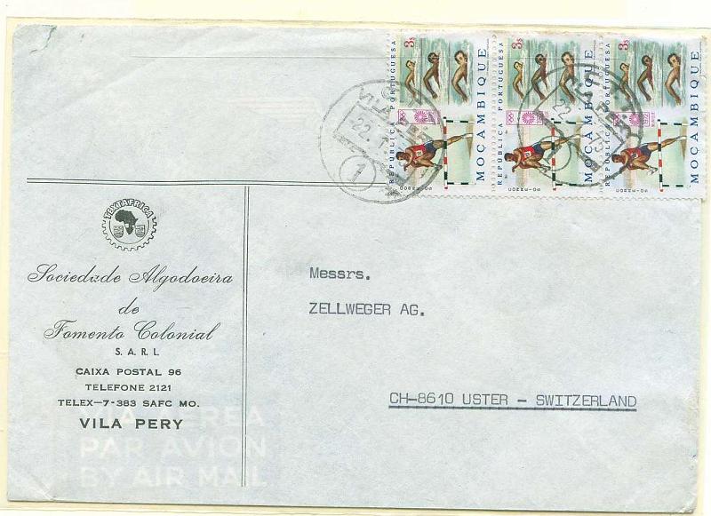 22Lis_1919.jpg -     Lote:    1919            Moçambique       Descrição:         Carimbos circulares. Sobrescrito circulado de Vila Pery (22.10.75) para a Suiça, com 3 selos de 3$00 Jogos Olímpicos de Munique, obliterados com carimbo batido a preto "C. T. T. / VILA PERY / 1".        Carta       Valor Base:     &euro; 6,00     Valor Venda:     Retirado     