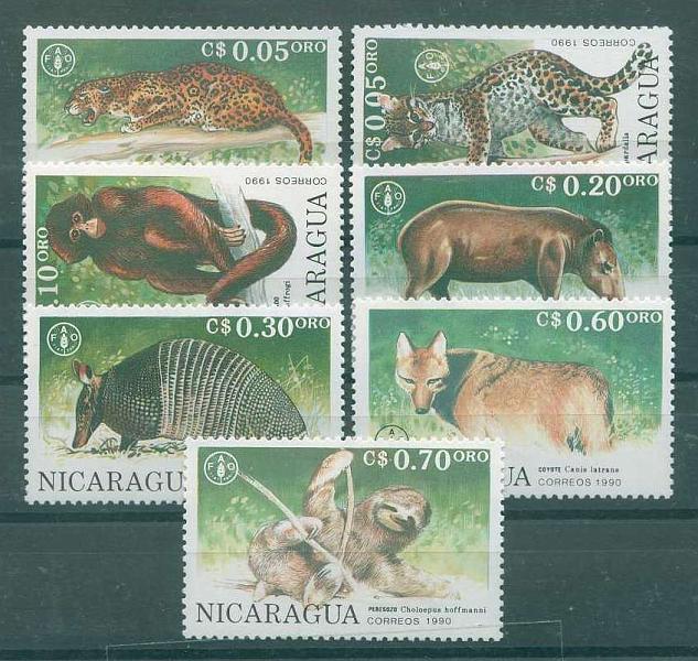 22Lis_2865.jpg -     Lote:    2865      Lotes pelo Correio              Descrição:      Nicarágua.   1990 &mdash; Fauna. Série completa nova de 7 selos (Yvert nºs 1551-57) apresentando três deles erros de concepção e de realização (pantera, macaco e tatu).         ***       Valor Base:     &euro; 5,00     Valor Venda:     Retirado     