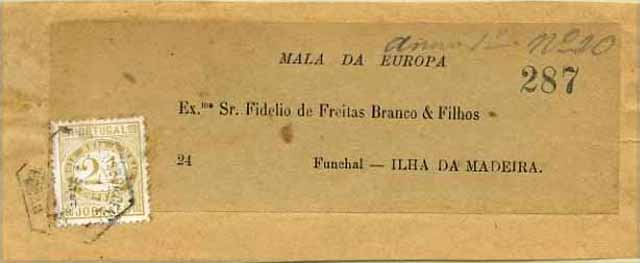 23Lis_0105.jpg -     Lote:    105            Portugal       Descrição:         1876 &mdash; Jornaes. Frente de cinta de revista, circulada de Lisboa para a Madeira com selo de 2 &frac12; reis bistre esverdeado, denteado 11 &frac12;, papel porcelana.        CNT       Valor Base:     &euro; 5,00     Valor Venda:     &euro; 18,00     