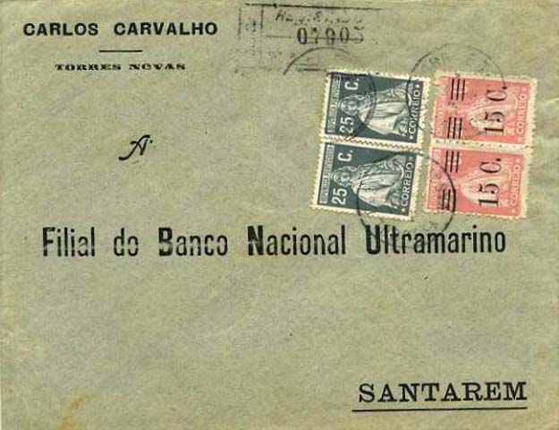 23Lis_0150.jpg -     Lote:    150            Portugal       Descrição:         1926/29 &mdash; Ceres, emissão Londres + Ceres, com sobretaxa. Sobrescrito circulado registado de Torres Novas para Santarém com dois selos de 25C cinzento CE404 e par de selos de 15C s/ 25C, rosa CE463.        Carta       Valor Base:     &euro; 10,00     Valor Venda:     Retirado     
