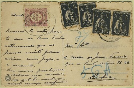 23Lis_0503.jpg -     Lote:    503                   Descrição:         Porteado. Postal ilustrado circulado para Lisboa (06.04.20) com 4 selos de &frac12; c tipo Ceres preto, papel liso, denteado 15x14. Por os selos estarem sobrepostos foi porteado como sendo selos servidos com selo de 2c CE POR23.        PI       Valor Base:     &euro; 10,00     Valor Venda:     Retirado     