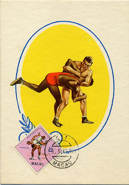 23Lis_0542.jpg -     Lote:    542            Ilhas e Colónias       Descrição:      Ex-Colónias.   1962 &mdash; Modalidades desportivas. Lote de 6 postais máximos com selos de Angola (2$50 &mdash; Lançamento de Martelo), Macau (16 avos &mdash; Luta greco-romana), Cabo Verde ($50 &mdash; Lançamento de dardo), Moçambique (15$00 &mdash; Motonáutica), S. Tomé (2$00 &mdash; Vela) e Guiné (1$00 &mdash; Ténis). Lote a ver.        Lote       Valor Base:     &euro; 20,00     Valor Venda:     &euro; 26,00     