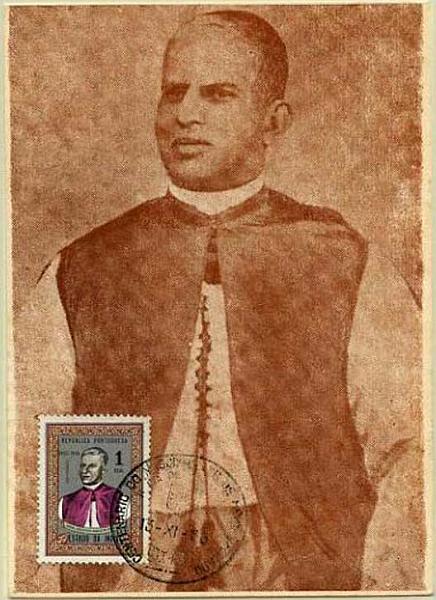 23Lis_0549.jpg -     Lote:    549            Ilhas e Colónias       Descrição:         1955 &mdash; Monsenhor Sebastião Rodolfo Delgado. Postal ilustrado concordante com selos de 1 real da emissão comemorativa do Centenário do Nascimento de Monsenhor Sebastião Rodolfo Delgado, obliterados com carimbo de 1.º dia de circulação de Goa (13.11.55).        PM       Valor Base:     &euro; 10,00     Valor Venda:     Retirado     