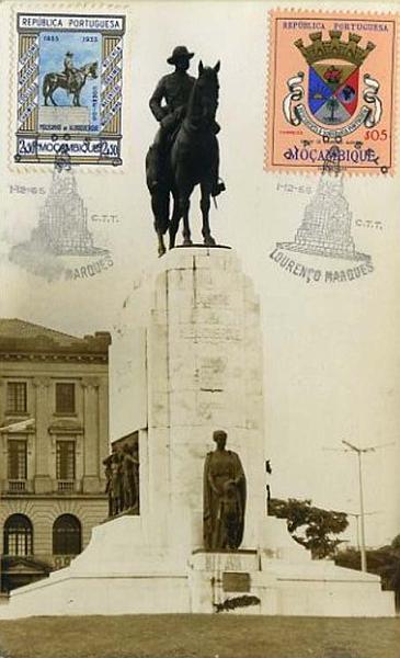 23Lis_0551.jpg -     Lote:    551            Ilhas e Colónias       Descrição:         1965 &mdash; Mouzinho de Albuquerque. Postal ilustrado do Monumento a Mouzinho de Albuquerque, com selo de 2$50 do Centenário de Mouzinho Albuquerque + selo de $05 Brazões (Cidade de Lourenço Marques), obliterados com carimbo comemorativo do Dia do Selo (01.12.65).        PM       Valor Base:     &euro; 5,00     Valor Venda:     &euro; 18,00     