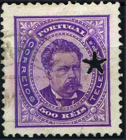 23Lis_0698.jpg -     Lote:    698                   Descrição:         Perfurados. Perfurações da telegrafia eléctrica. 1884/87 &mdash; D. Luís I, de frente. CE65, 500 reis violeta, denteado 12 &frac12;, papel porcelana, perfurado com estrela de 5 pontas.        O       Valor Base:     &euro; 15,00     Valor Venda:     &euro; 16,00     