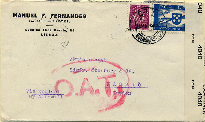 23Lis_0793.jpg -     Lote:    793            Correio Aéreo       Descrição:         O.A.T. &mdash; Sobrescrito circulado por via aérea de Lisboa (16.05.45) para a Suécia, via Inglaterra, com selo de $50 Caravela e 3$00 Hélice CE CA4, com marca "O.A.T" batida vermelho.        Aéreo       Valor Base:     &euro; 20,00     Valor Venda:     &euro; 22,00     