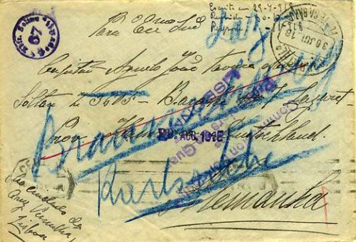 23Lis_0890.jpg -     Lote:    890            Correio Militar       Descrição:         1ª Guerra Mundial, correspondência de prisioneiros de guerra. Carta remetida de Ponte de Barca 30-7-1918 para o Capitão Agnelo João Taveira Moreira prisioneiro no Campo Alemão de Soltau. Carimbo a violeta de encaminhamento da Cruz Vermelha de Lisboa. Reencaminhada para o campo Braunsweig Karlsrue. Censura circular a violeta do campo. MB e MR        Carta       Valor Base:     &euro; 25,00     Valor Venda:     &euro; 80,00     