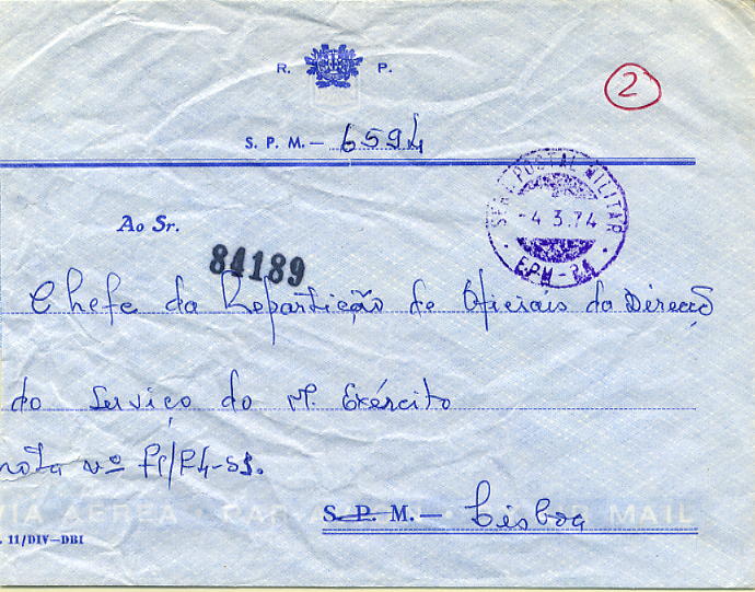 23Lis_0979.jpg -     Lote:    979            Correio Militar       Descrição:         Guerra Colonial * Moçambique. Sobrescrito circulado isento de franquia da EPM 24 (04.03.74) para Lisboa. Marca de dia batida a violeta da EPM 24 (Barreiros Mo-15). Carimbo com os dois semicírculos interiores preenchidos. MB.        Carta       Valor Base:     &euro; 20,00     Valor Venda:     Retirado     